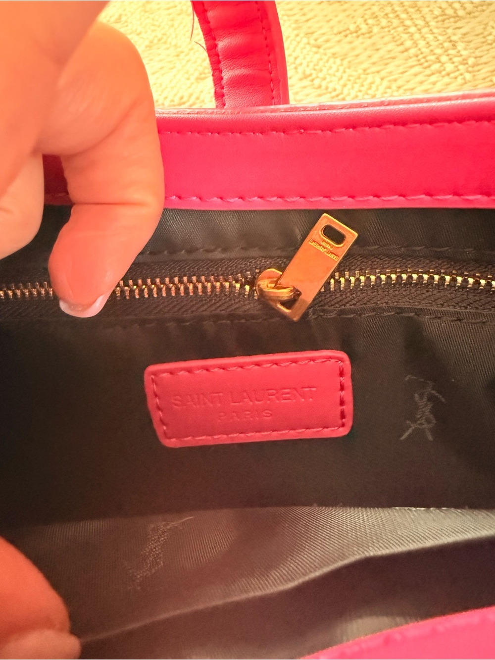 Hot Pink Shoulder Bag - Picture 4 of 4